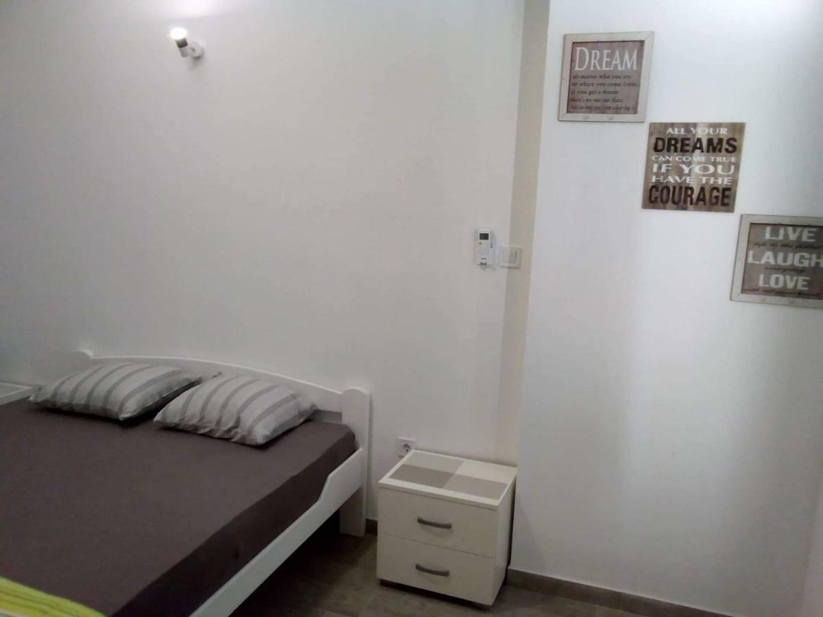 Tara Deluxe Apartment بودفا المظهر الخارجي الصورة