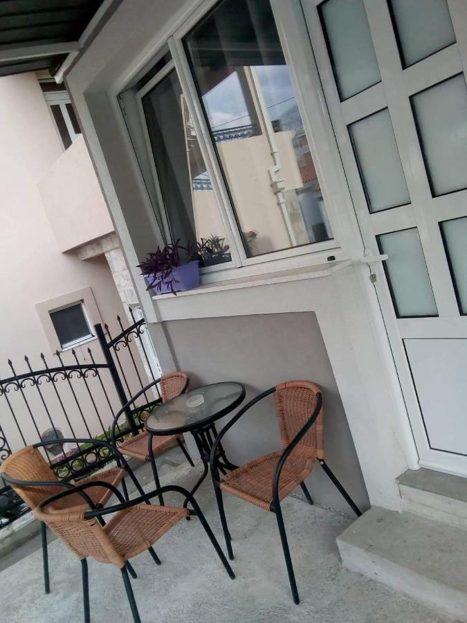 Tara Deluxe Apartment بودفا المظهر الخارجي الصورة