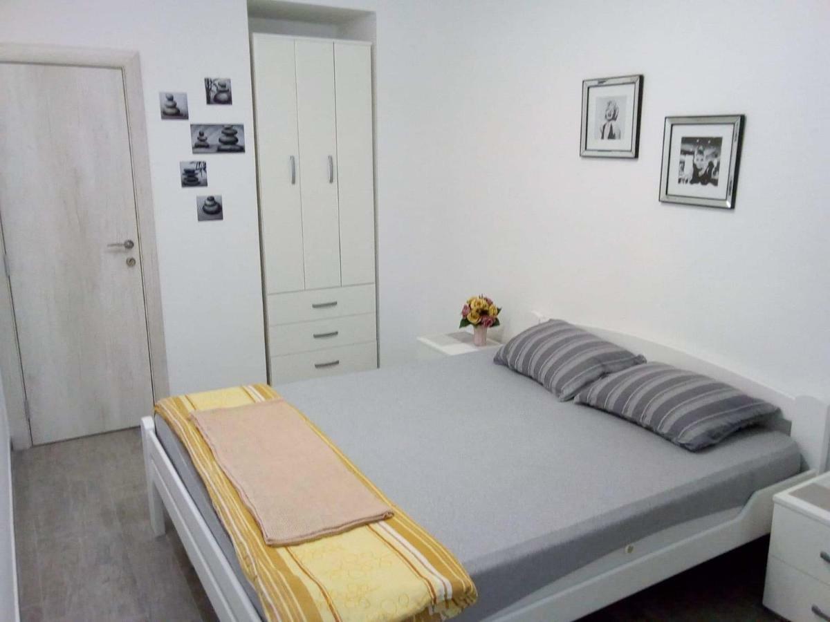 Tara Deluxe Apartment بودفا المظهر الخارجي الصورة
