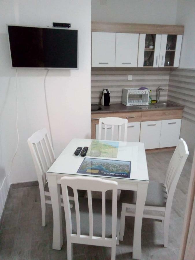 Tara Deluxe Apartment بودفا المظهر الخارجي الصورة